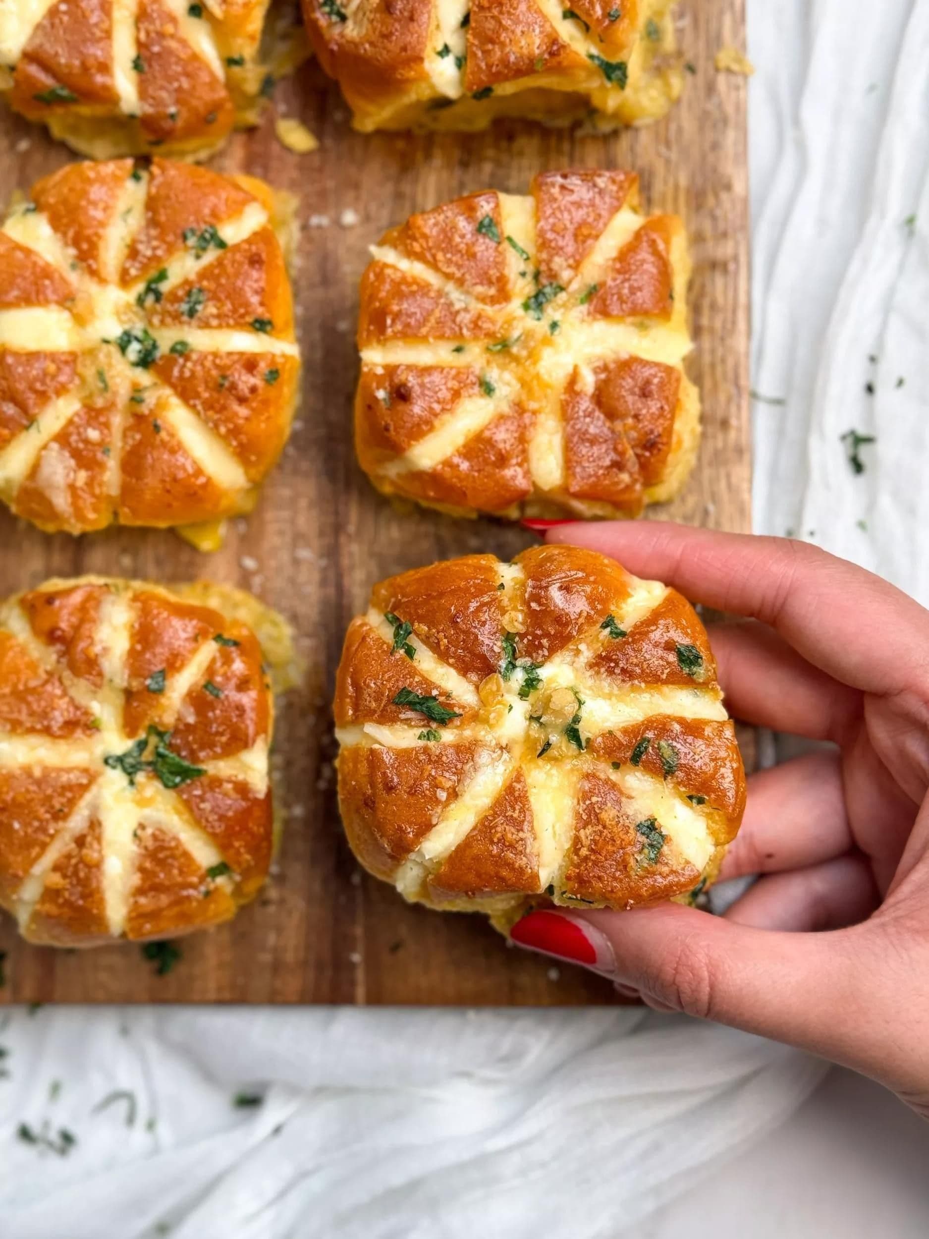 Korean Cream Cheese Garlic Buns recipe preview